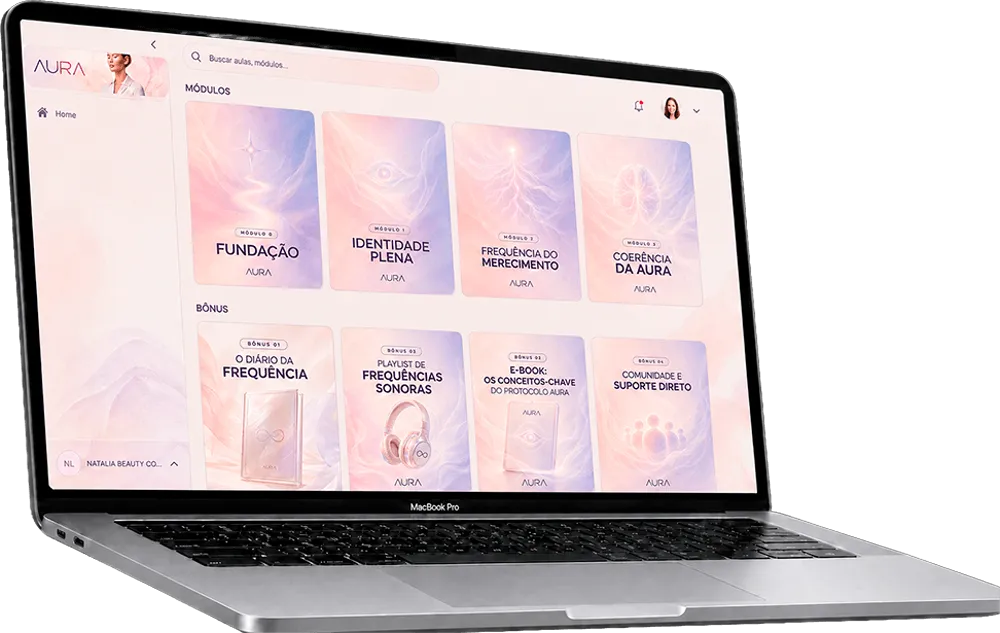 Preview da área de membros do Protocolo Aura em tela de MacBook